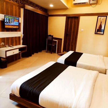 Hotel Keerthana Puttur Puttur  Exteriér fotografie