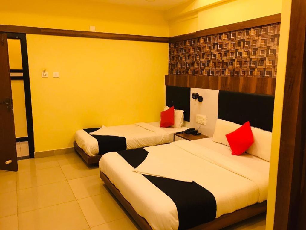 Hotel Keerthana Puttur Puttur  Exteriér fotografie